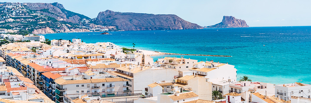 De ce să locuiești în Altea?