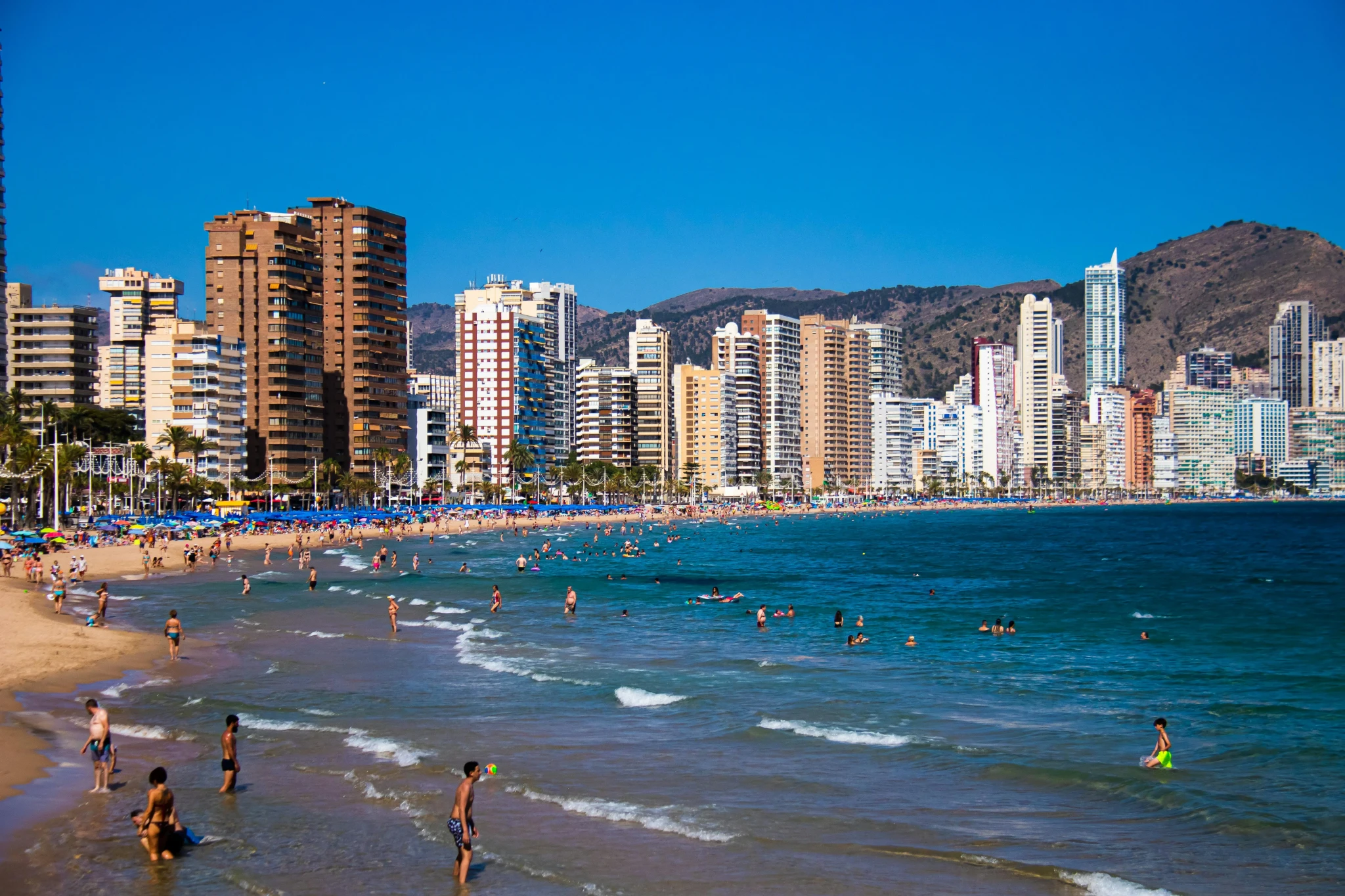 Cumpărarea unei proprietăți pe Costa Blanca, în Alicante, în 2025